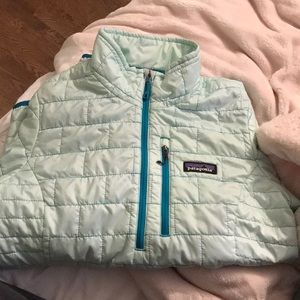 Patagonia half zip nano puff pull over